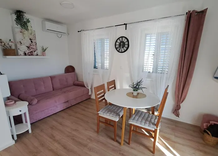 Blue Harmony 1 * Malinska